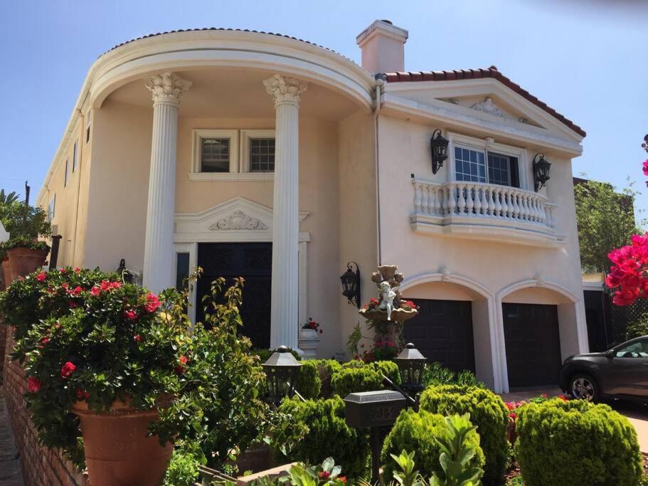 Entire Second Flr - Santa Monica Luxury Roman Villa Лос-Анджелес Екстер'єр фото